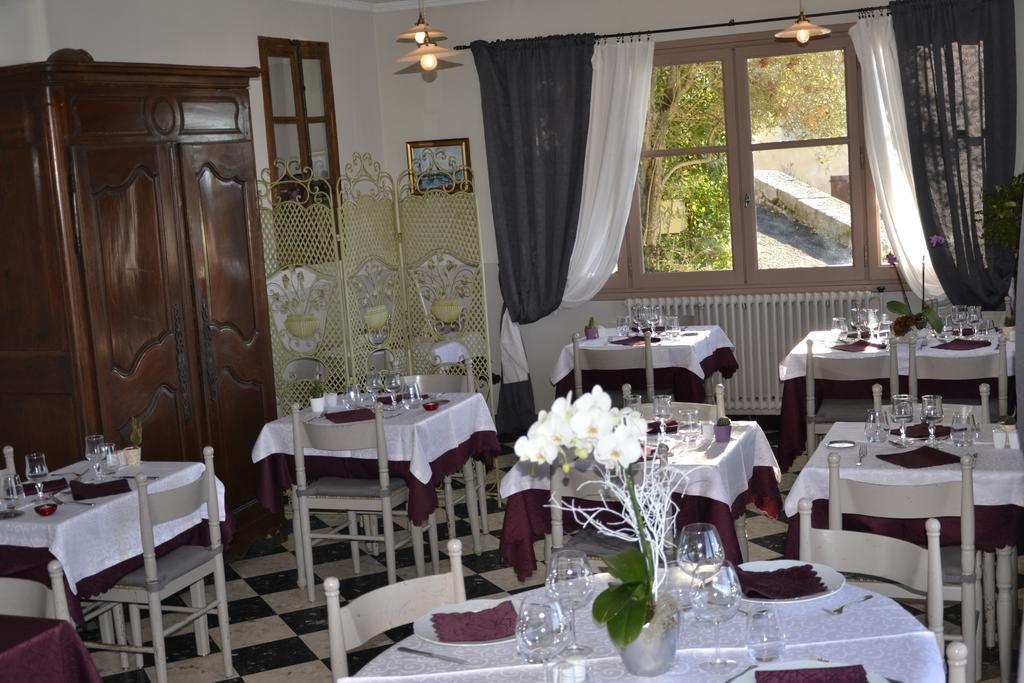 Hotellerie De L'Esplanade Rians  المظهر الخارجي الصورة